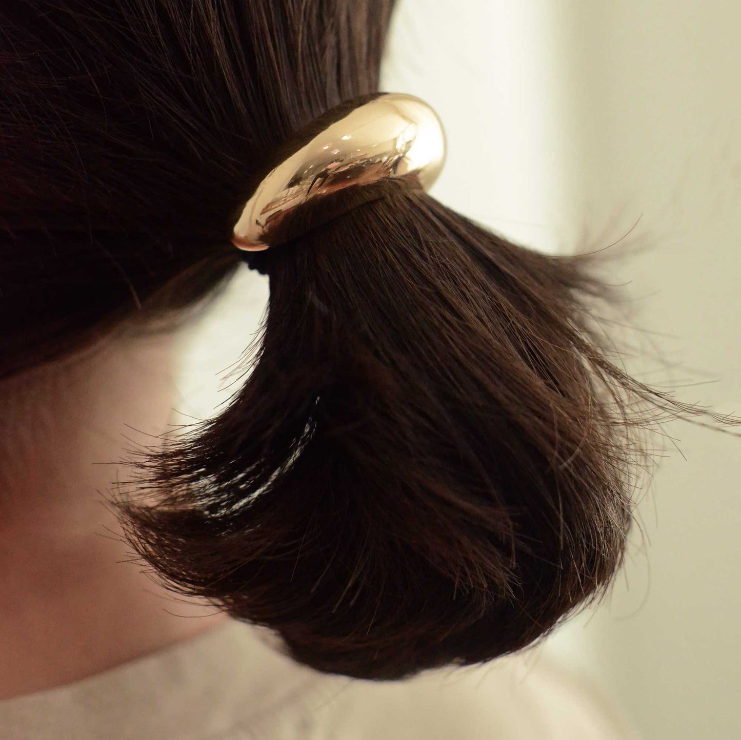 nar'sha - Narrow Crescent Metal Cuff Hair Tie | Gold