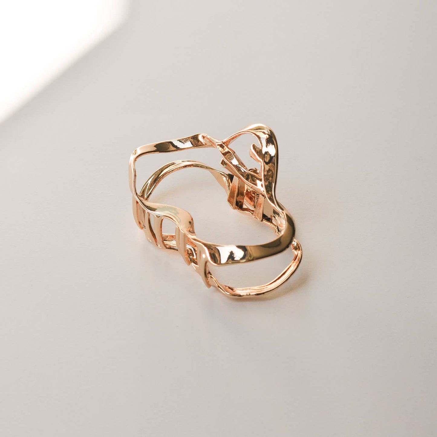 nar'sha - Wave Hair Claw Clip | Gold