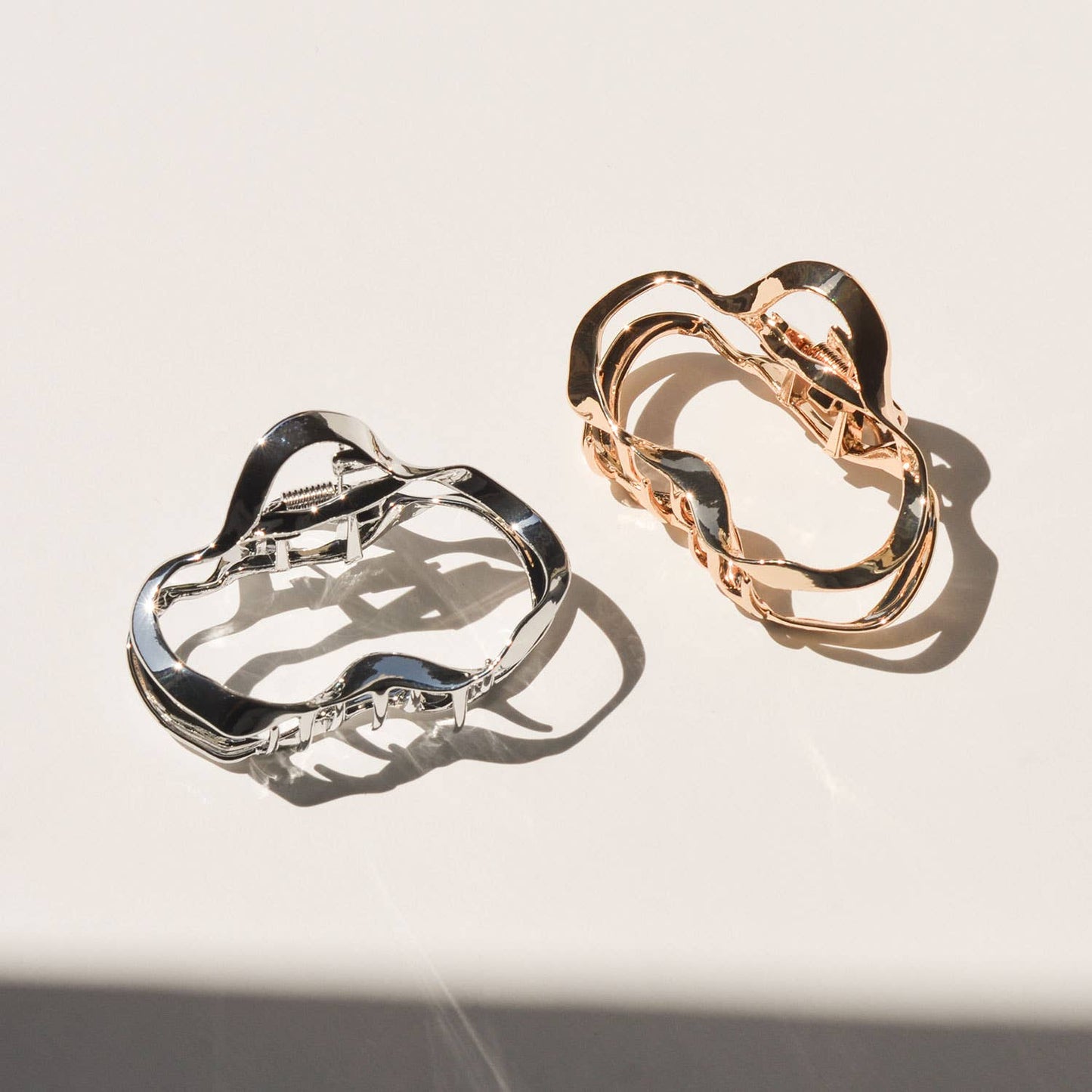 nar'sha - Wave Hair Claw Clip | Gold