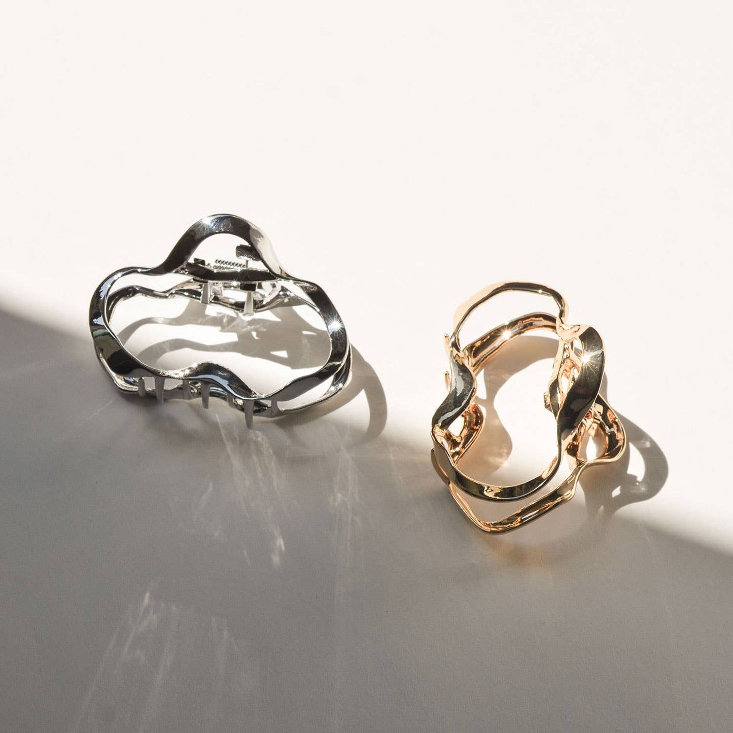 nar'sha - Wave Hair Claw Clip | Gold